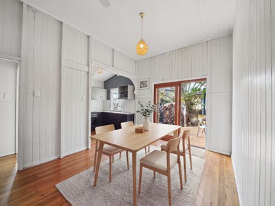 /international/au/67-barclay-street-deagon-qld-152446532/