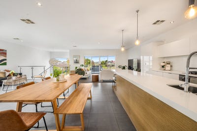/international/au/2-77-north-terrace-mount-gambier-sa-147981876/