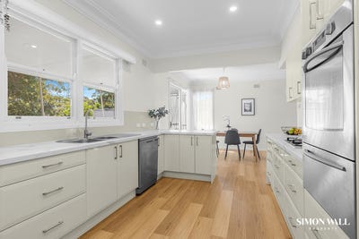 /international/au/72-rembrandt-drive-merewether-heights-nsw-150946560/