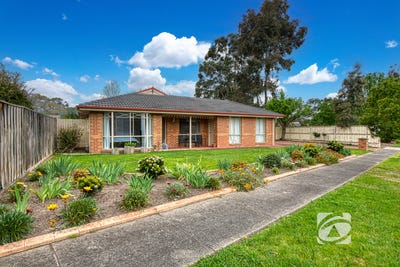 /international/au/11-the-quays-narre-warren-south-vic-152609748/
