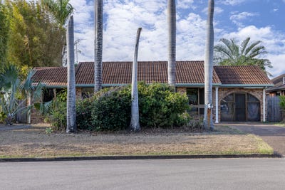 /international/au/98-whitsunday-drive-kirwan-qld-152632900/