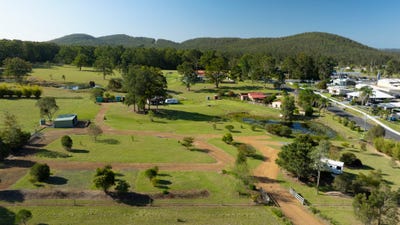 /international/au/40-lombard-street-coolongolook-nsw-700426032/