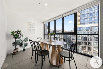 /international/au/604-2-batman-street-braddon-act-152579140/