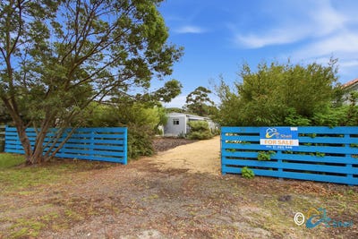 /international/au/39-kookaburra-street-loch-sport-vic-151443584/