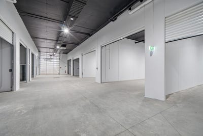 /international/au/neue-storage-1158-nepean-highway-mornington-vic-505260416/