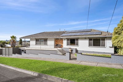 /international/au/12-royal-crescent-hamlyn-heights-vic-148528660/
