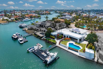 /international/au/8-6-16-anchorage-drive-raby-bay-qld-150173868/