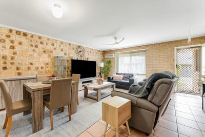 /international/au/10-25-29-bourke-street-waterford-west-qld-151192708/