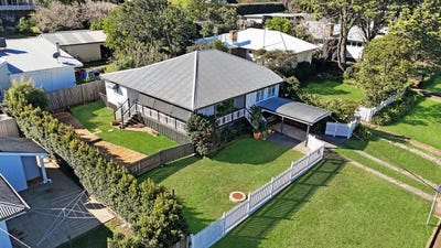 /international/au/37a-alford-street-mount-lofty-qld-151388780/