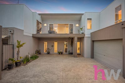 /international/au/2-51-the-esplanade-north-shore-vic-152478548/