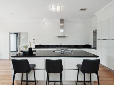/international/au/9-old-belvidere-promenade-east-perth-wa-151958192/