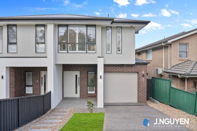 /international/au/16a-woods-avenue-cabramatta-nsw-148564872/