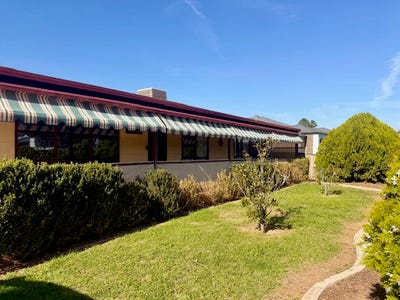 /international/au/354-honour-avenue-corowa-nsw-150996748/