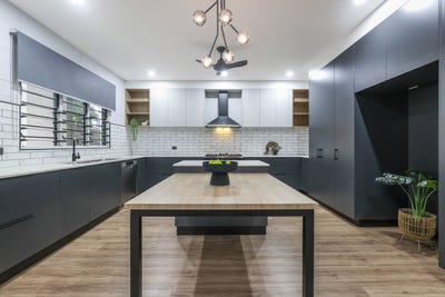 /international/au/2-39-mcminn-street-darwin-city-nt-151460120/