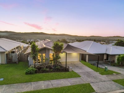 /international/au/28-nightshade-crescent-pimpama-qld-151314976/