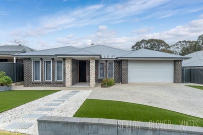 /international/au/45b-hurling-drive-mount-barker-sa-148703396/?lang=de
