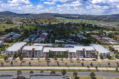 /international/au/61-148-flemington-road-harrison-act-152087892/