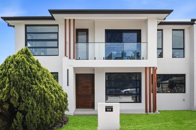 /international/au/1-1-reddan-avenue-penrith-nsw-152614132/