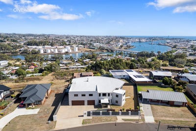 /international/au/28-skyline-drive-east-devonport-tas-150575304/