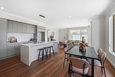 /international/au/1-8-earl-court-warragul-vic-152371236/