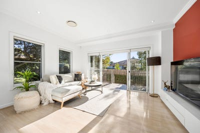 /international/au/6-53-55-showground-road-castle-hill-nsw-151909672/