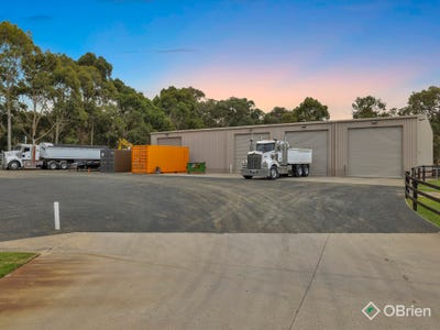 /international/au/565-north-road-cranbourne-south-vic-147899532/