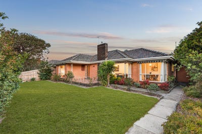 /international/au/10-dega-avenue-bentleigh-east-vic-150970480/