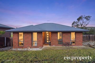 /international/au/15-norfolk-drive-howrah-tas-151384192/
