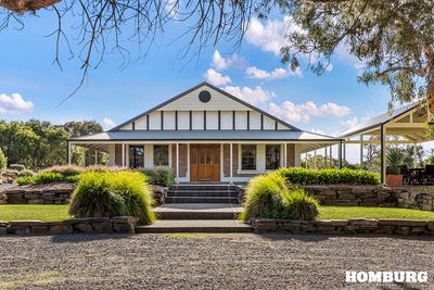 /international/au/92-needles-road-williamstown-sa-150685140/