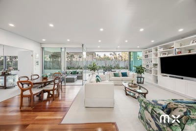 /international/au/3-19-21-gipps-street-wollongong-nsw-152703908/