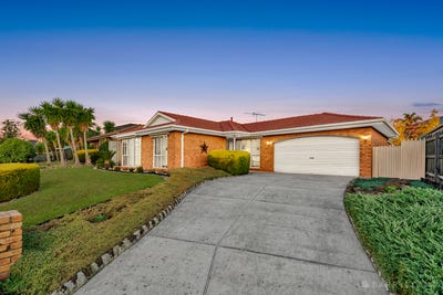 /international/au/82-thomas-mitchell-drive-endeavour-hills-vic-148341472/