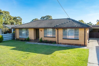 /international/au/23-bourke-street-kyneton-vic-150996552/