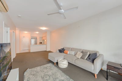 /international/au/40-1-oxford-street-bulimba-qld-151026588/