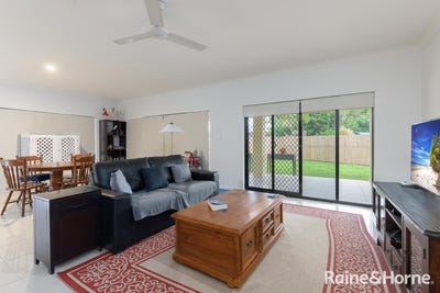 /international/au/18-spoonbill-close-mossman-qld-148228104/