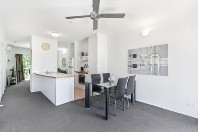 /international/au/229-2-keem-st-trinity-beach-qld-151053084/