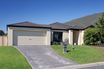 /international/au/6-fisher-drive-tallangatta-vic-150817708/