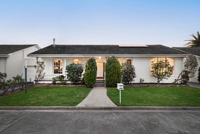 /international/au/2-10-dudley-street-brighton-vic-148698732/