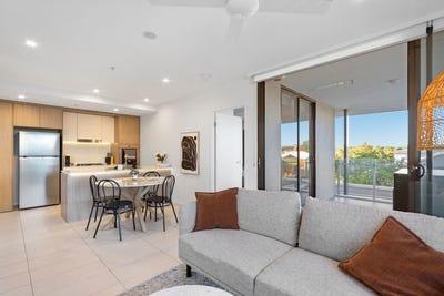 /international/au/2025-123-cavendish-rd-coorparoo-qld-148517260/?lang=en