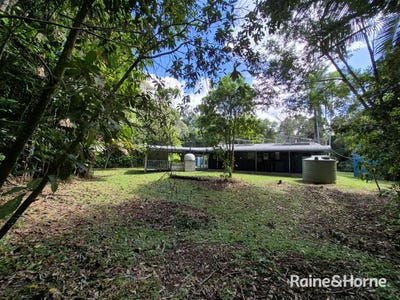 /international/au/48-fig-tree-road-cow-bay-qld-152655300/