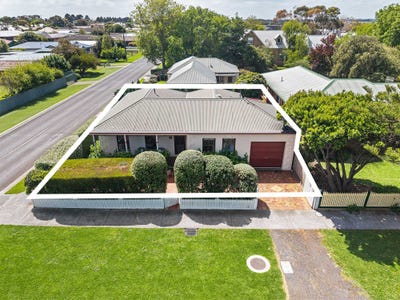 /international/au/66-regent-street-port-fairy-vic-152662048/