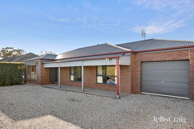 /international/au/18-victoria-street-kyneton-vic-148389096/