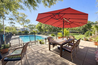 /international/au/1-hayden-street-dalby-qld-151241356/