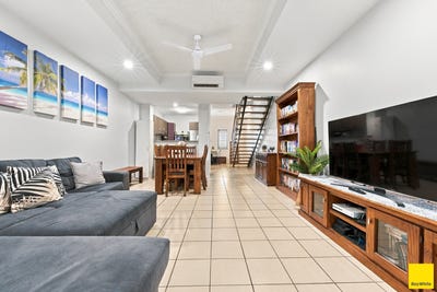/international/au/372-2-8-rigg-street-woree-qld-152491332/