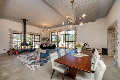 /international/au/10-kingsmill-crescent-parkerville-wa-148001060/