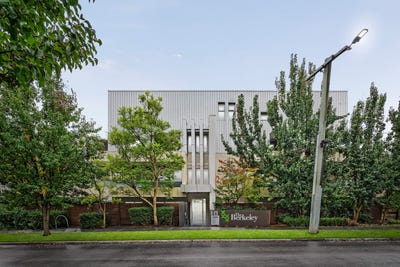 /international/au/210-8-berkeley-street-doncaster-vic-151256952/