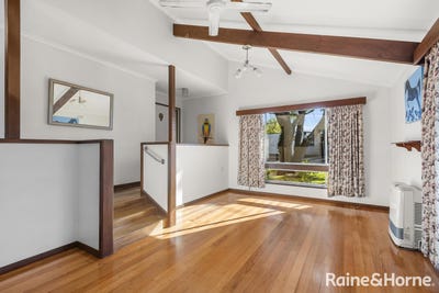 /international/au/18-welsh-street-kyneton-vic-151587580/