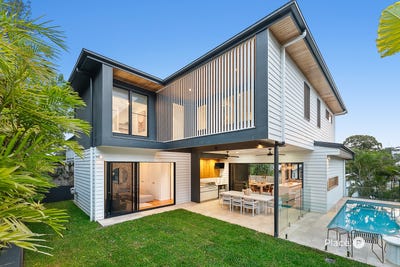 /international/au/16-realm-street-auchenflower-qld-151445728/
