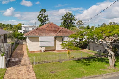 /international/au/71-ramsay-street-kedron-qld-151509104/
