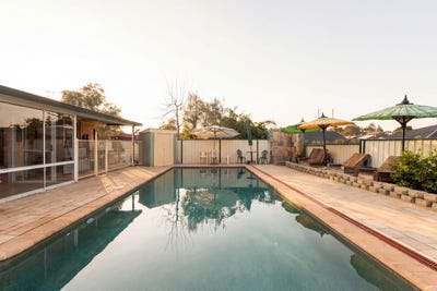 /international/au/11-cheryl-place-plumpton-nsw-152172264/