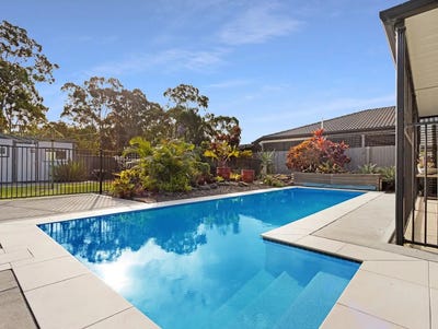 /international/au/5-lakeside-drive-burrum-heads-qld-150775016/